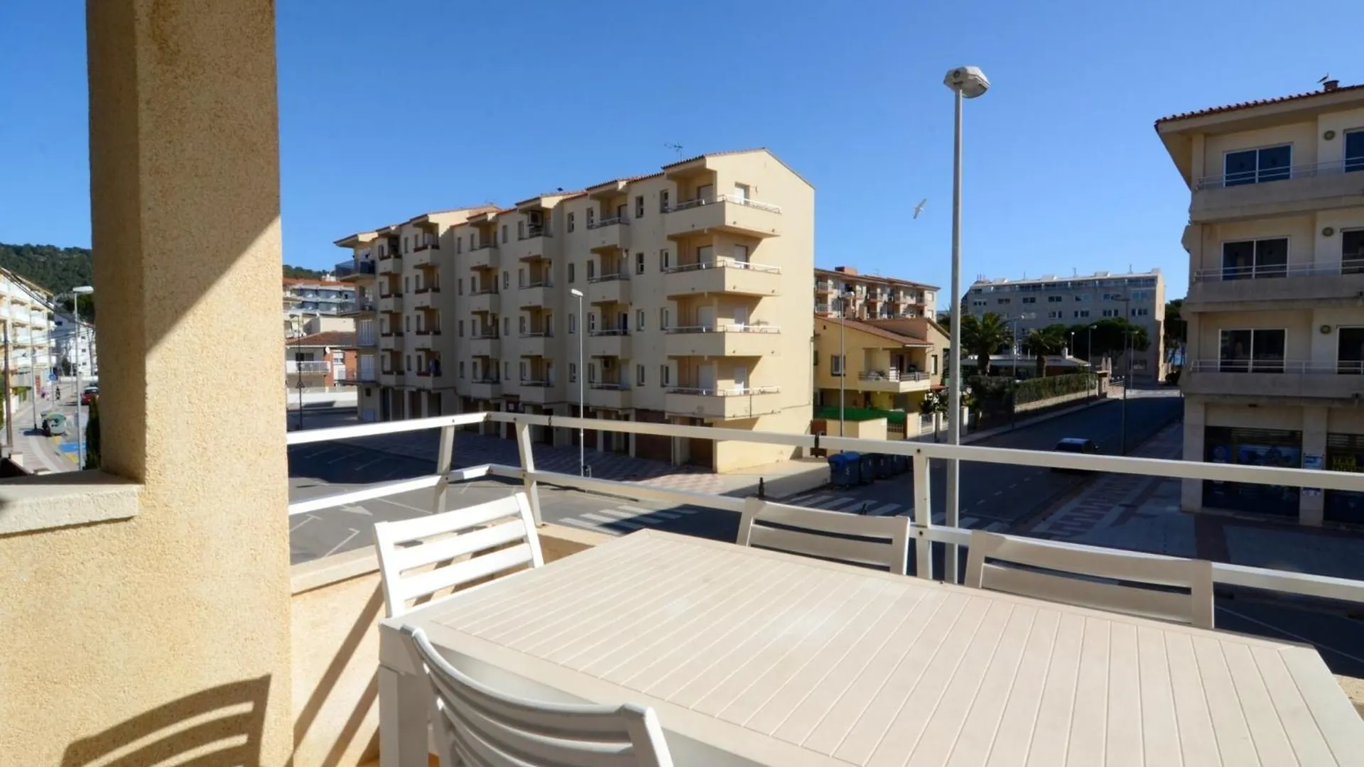 Apartamento Con Piscina Festastar 209 레스타르티트